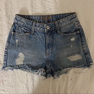 Ripped high waisted medium wash Arizona shorts